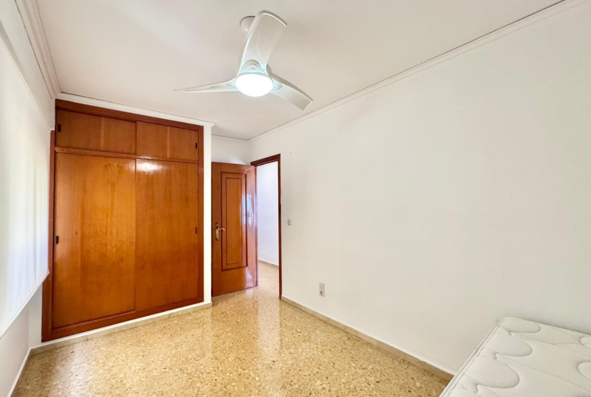 Alquiler en Gandía, zona Paseo Germanías — 950 €/mes