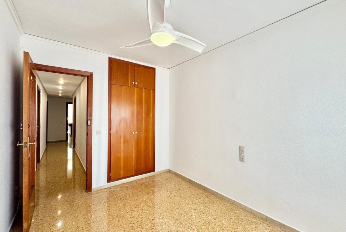 Alquiler en Gandía, zona Paseo Germanías — 950 €/mes