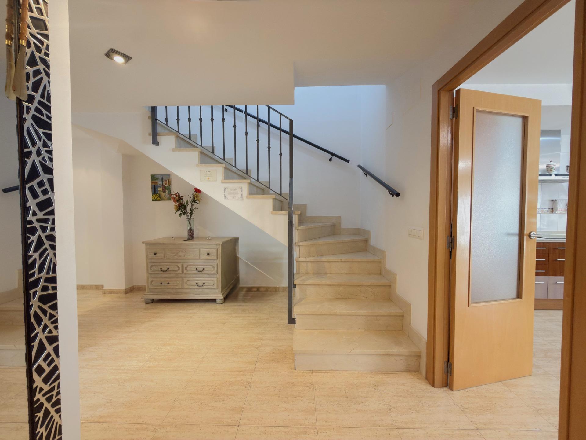 EXCLUSIVO DÚPLEX EN UNA DE LAS MEJORES ZONAS DE GANDÍA CON GARAJE, TRASTERO Y ESPECTACULAR TERRAZA