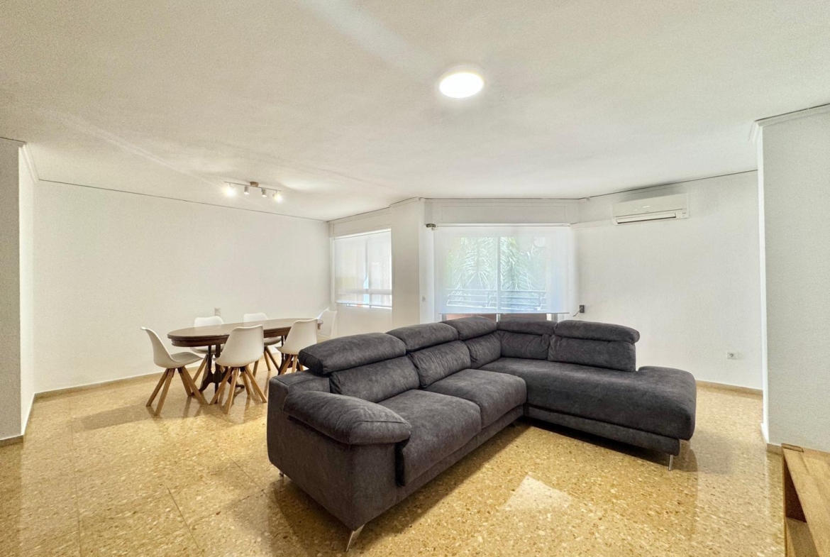 Alquiler en Gandía, zona Paseo Germanías — 950 €/mes