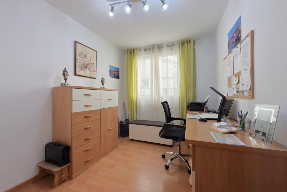 EXCLUSIVO DÚPLEX EN UNA DE LAS MEJORES ZONAS DE GANDÍA CON GARAJE, TRASTERO Y ESPECTACULAR TERRAZA