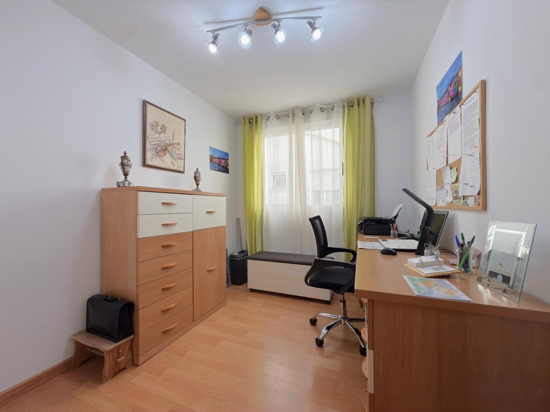 EXCLUSIVO DÚPLEX EN UNA DE LAS MEJORES ZONAS DE GANDÍA CON GARAJE, TRASTERO Y ESPECTACULAR TERRAZA
