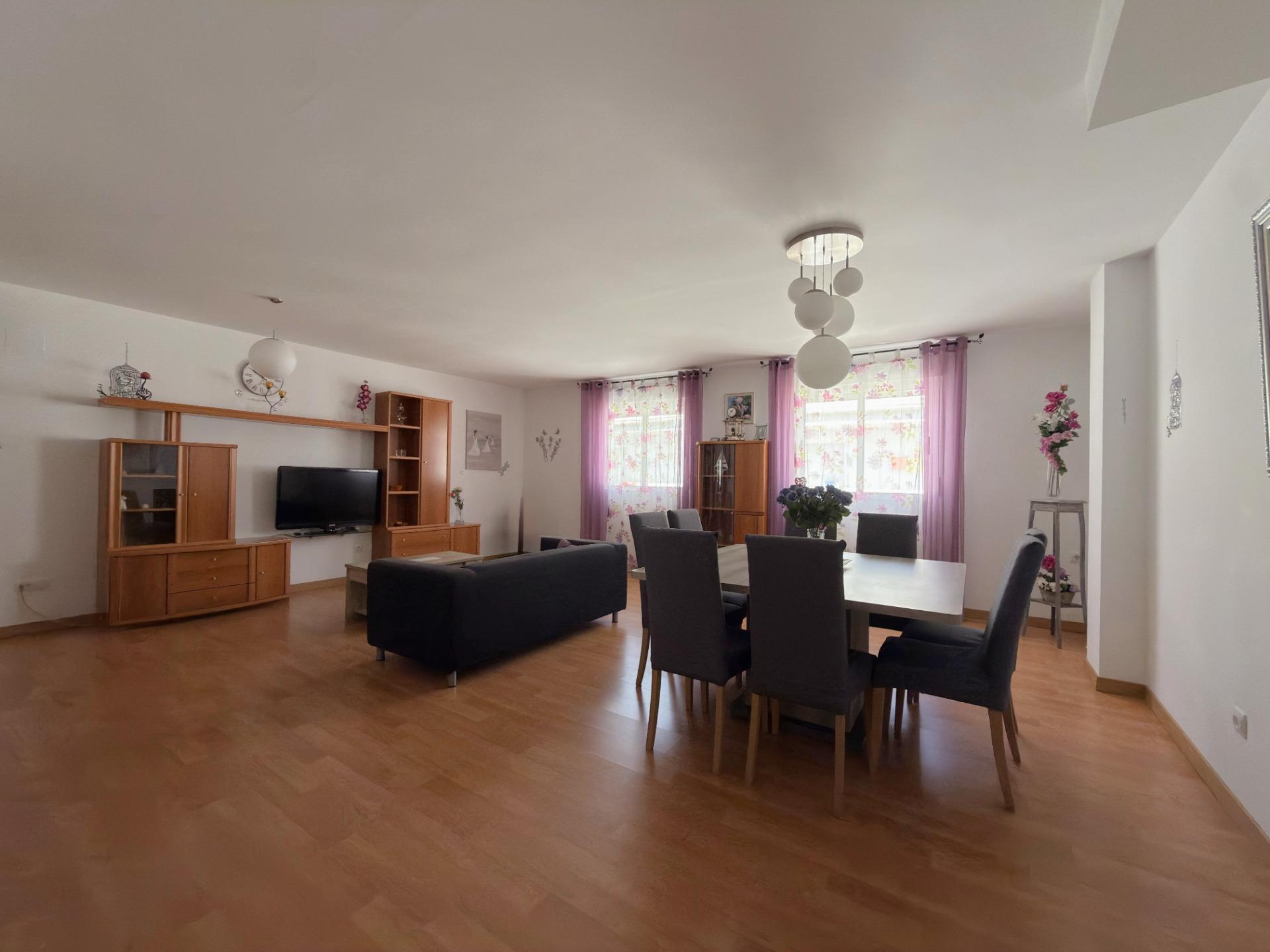 EXCLUSIVO DÚPLEX EN UNA DE LAS MEJORES ZONAS DE GANDÍA CON GARAJE, TRASTERO Y ESPECTACULAR TERRAZA
