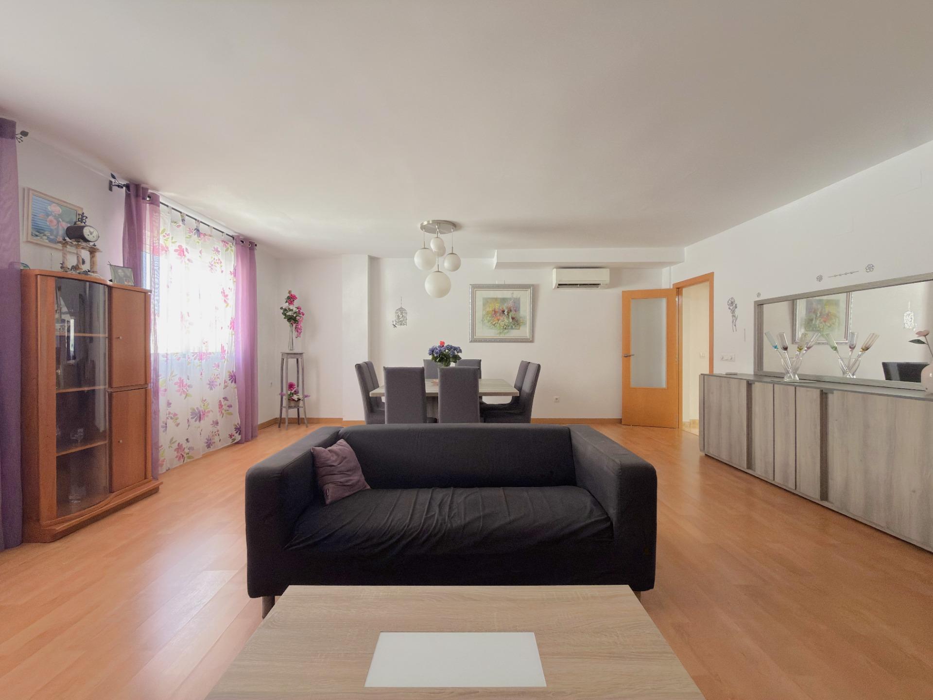 EXCLUSIVO DÚPLEX EN UNA DE LAS MEJORES ZONAS DE GANDÍA CON GARAJE, TRASTERO Y ESPECTACULAR TERRAZA