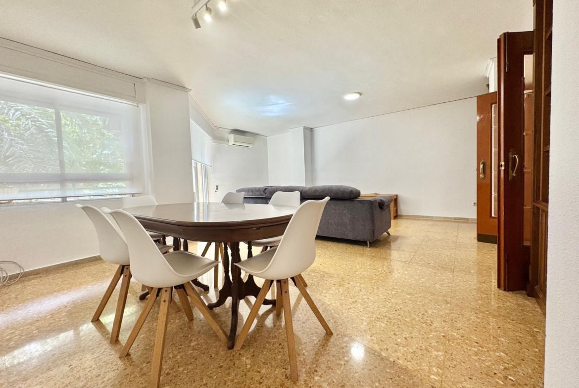 Alquiler en Gandía, zona Paseo Germanías — 950 €/mes