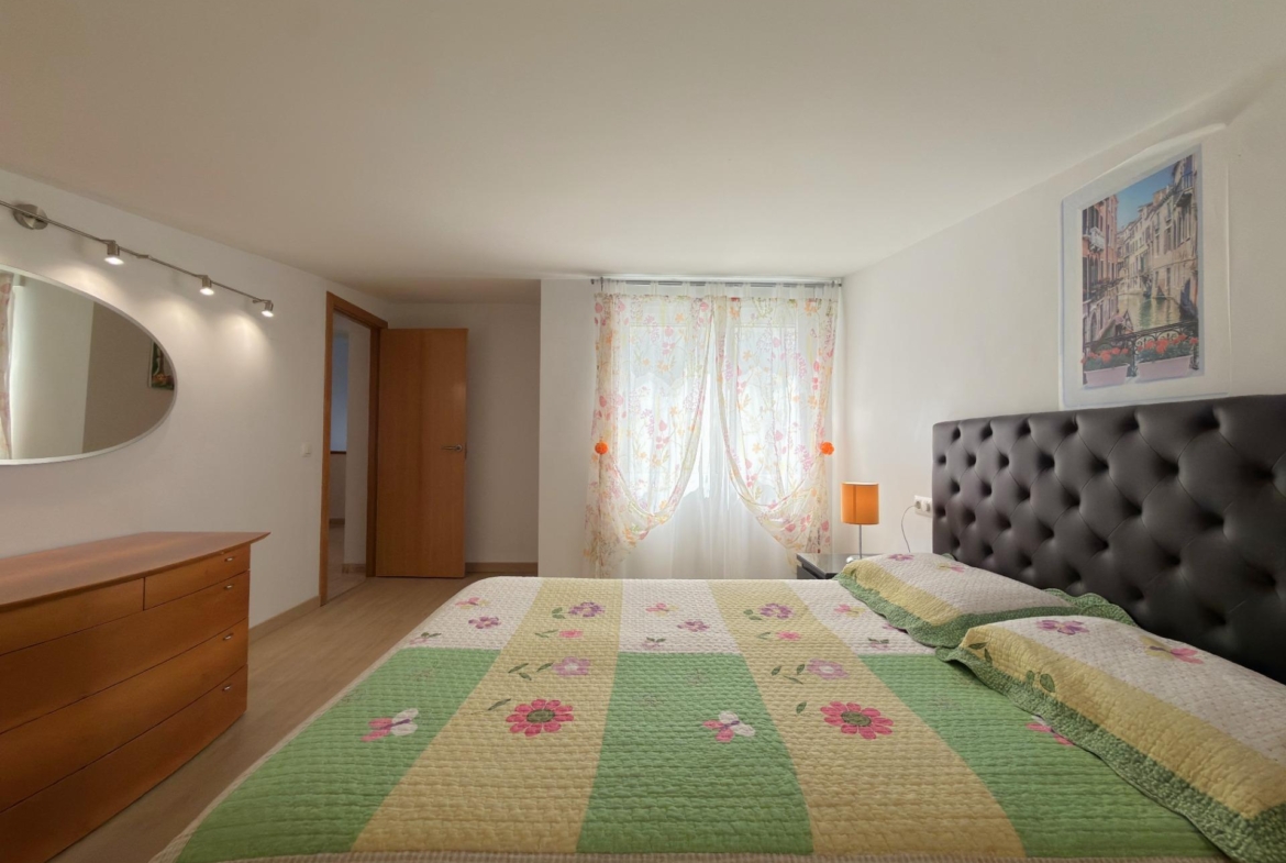 EXCLUSIVO DÚPLEX EN UNA DE LAS MEJORES ZONAS DE GANDÍA CON GARAJE, TRASTERO Y ESPECTACULAR TERRAZA