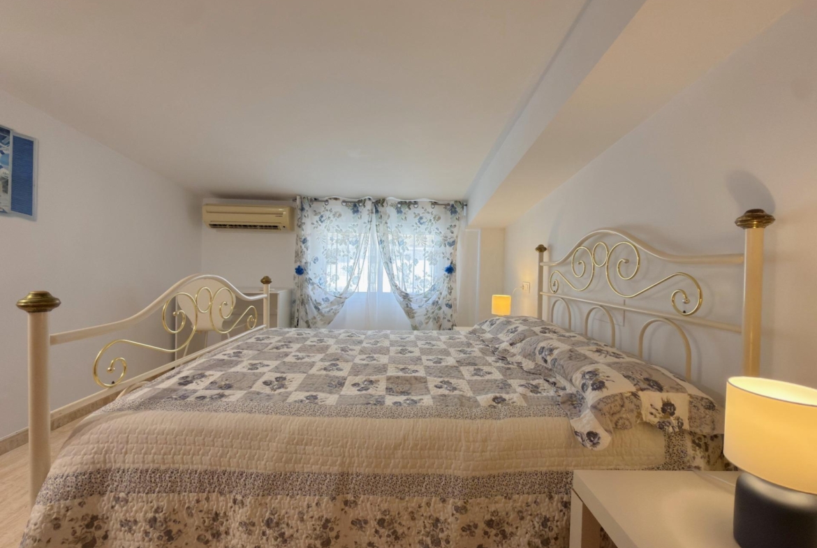 EXCLUSIVO DÚPLEX EN UNA DE LAS MEJORES ZONAS DE GANDÍA CON GARAJE, TRASTERO Y ESPECTACULAR TERRAZA