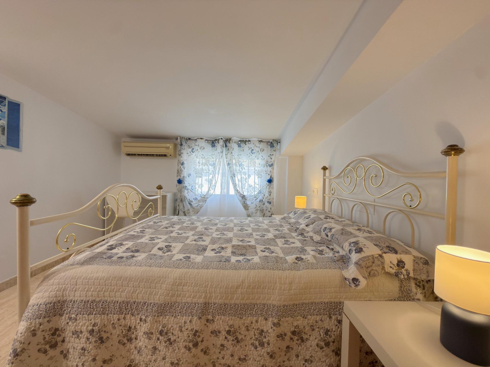 EXCLUSIVO DÚPLEX EN UNA DE LAS MEJORES ZONAS DE GANDÍA CON GARAJE, TRASTERO Y ESPECTACULAR TERRAZA