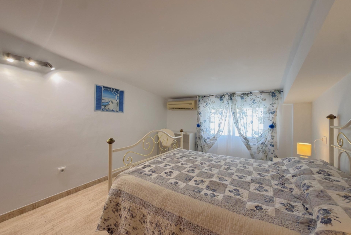 EXCLUSIVO DÚPLEX EN UNA DE LAS MEJORES ZONAS DE GANDÍA CON GARAJE, TRASTERO Y ESPECTACULAR TERRAZA
