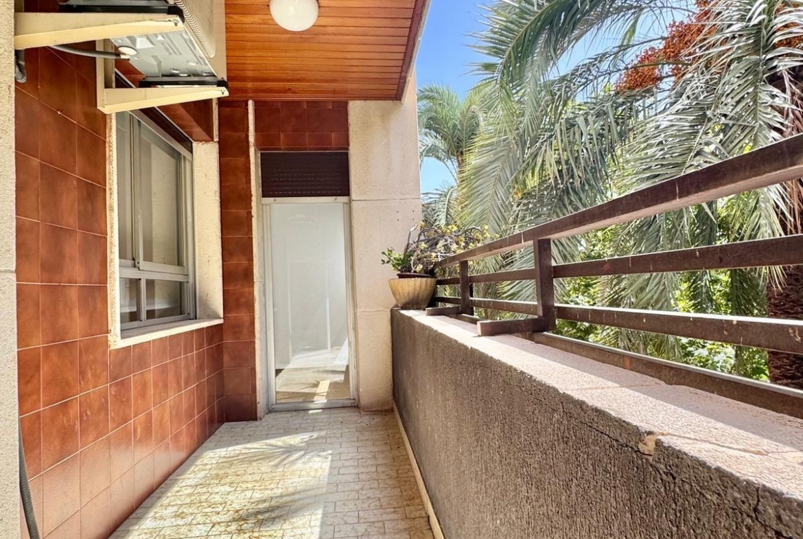 Alquiler en Gandía, zona Paseo Germanías — 950 €/mes