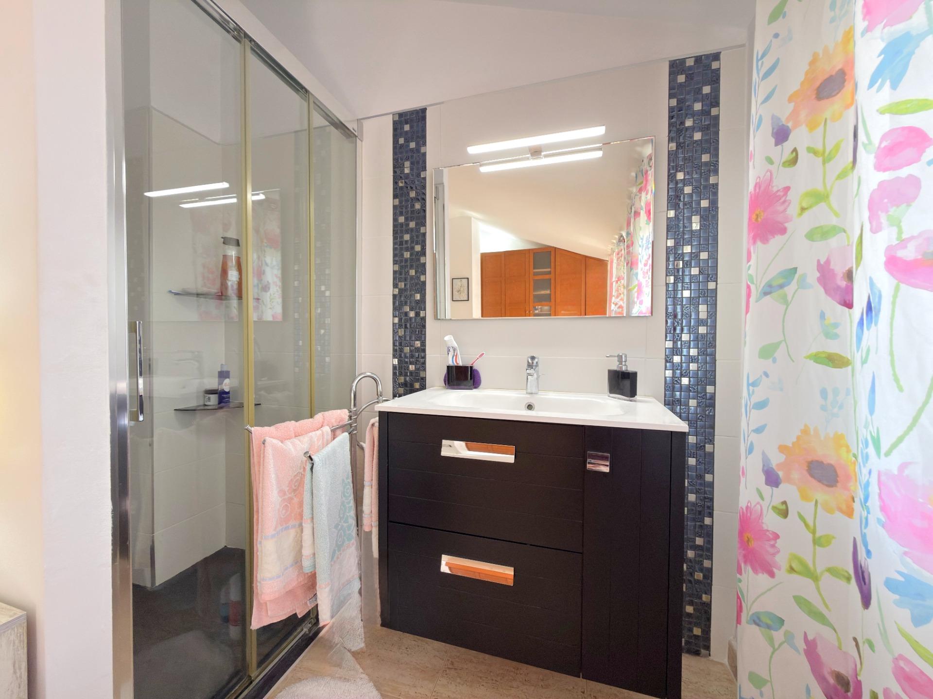 EXCLUSIVO DÚPLEX EN UNA DE LAS MEJORES ZONAS DE GANDÍA CON GARAJE, TRASTERO Y ESPECTACULAR TERRAZA