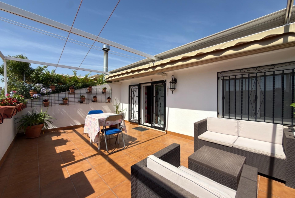 EXCLUSIVO DÚPLEX EN UNA DE LAS MEJORES ZONAS DE GANDÍA CON GARAJE, TRASTERO Y ESPECTACULAR TERRAZA