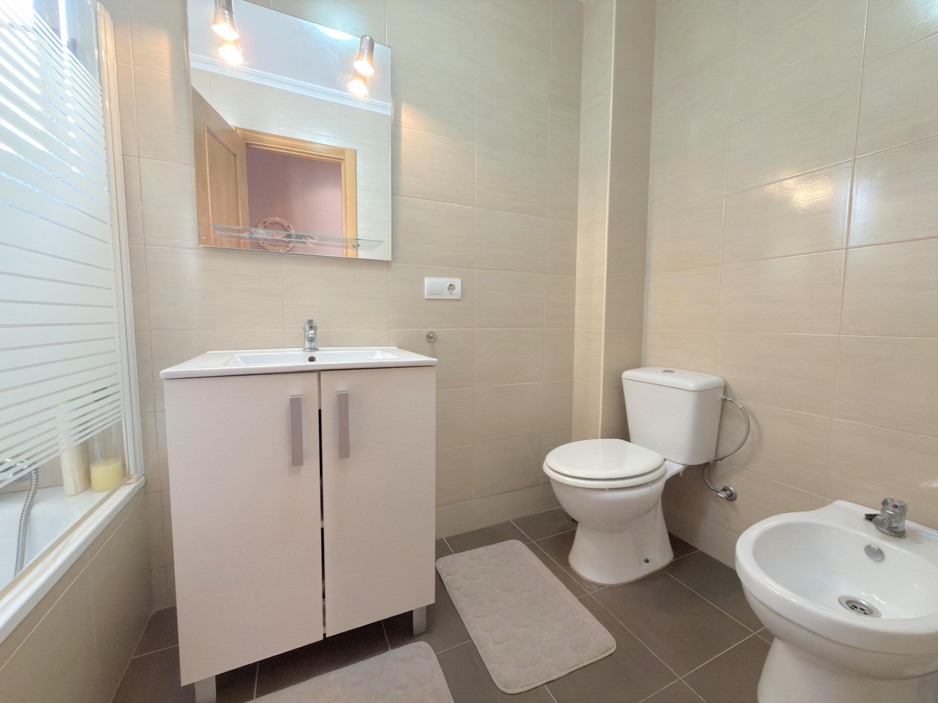 Vivienda reformada de 101 m² con 4 habitaciones y gran luminosidad en Gandía